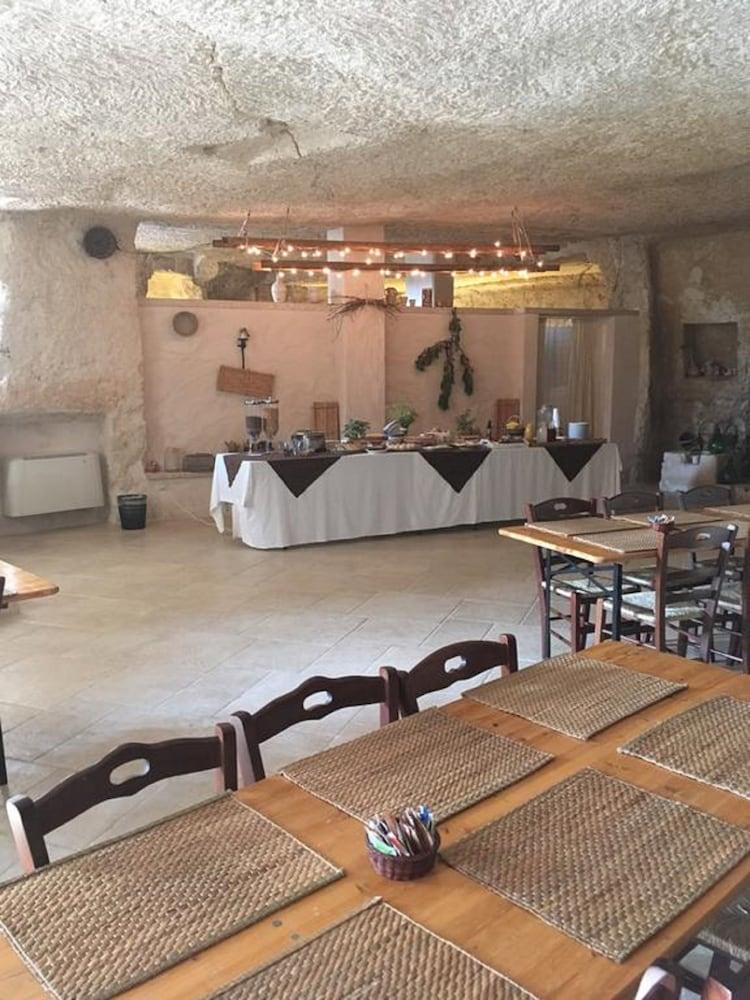 Masseria San Martino Pezze Di Greco Eksteriør bilde
